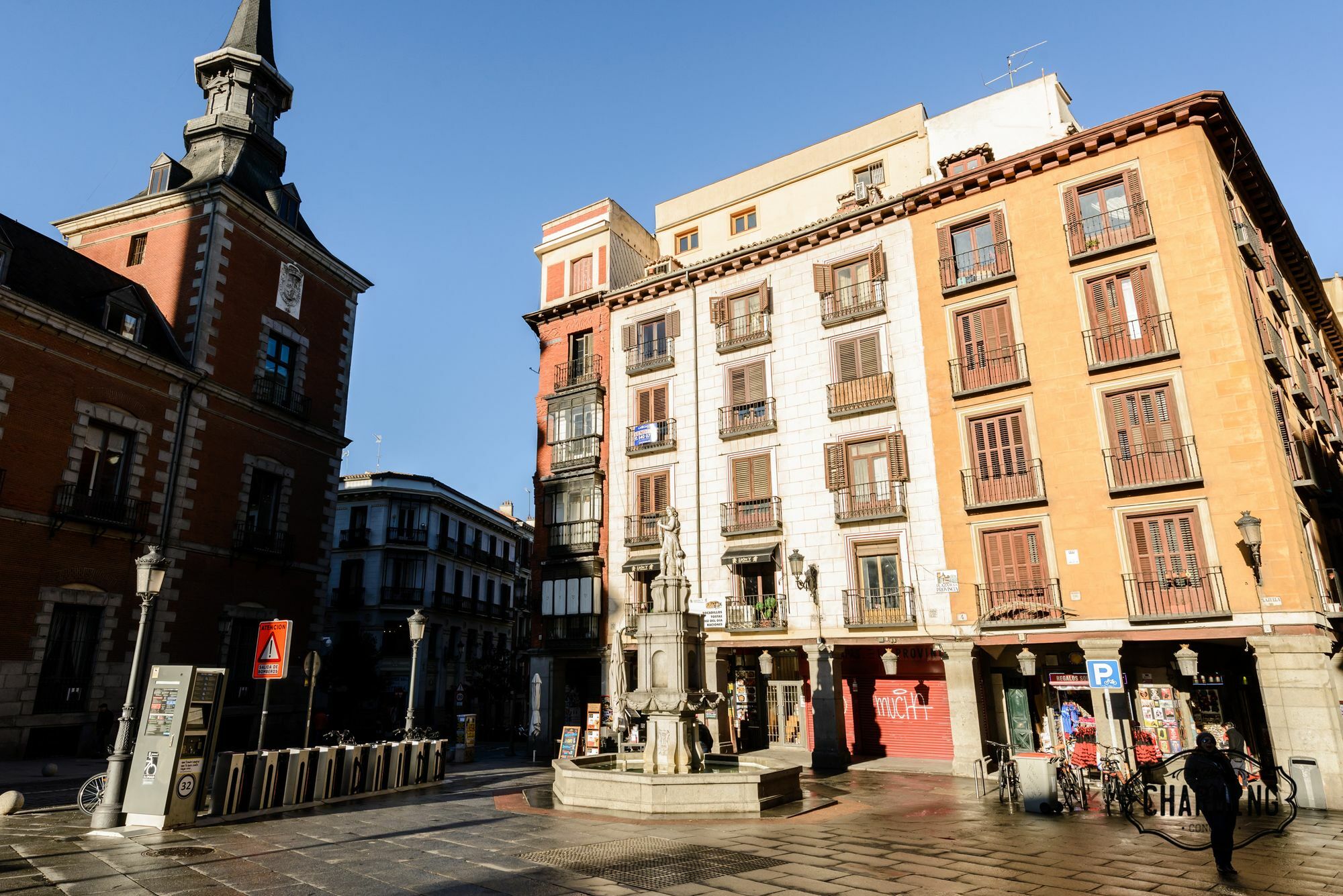Charming Madrid Plaza Apartment Luaran gambar